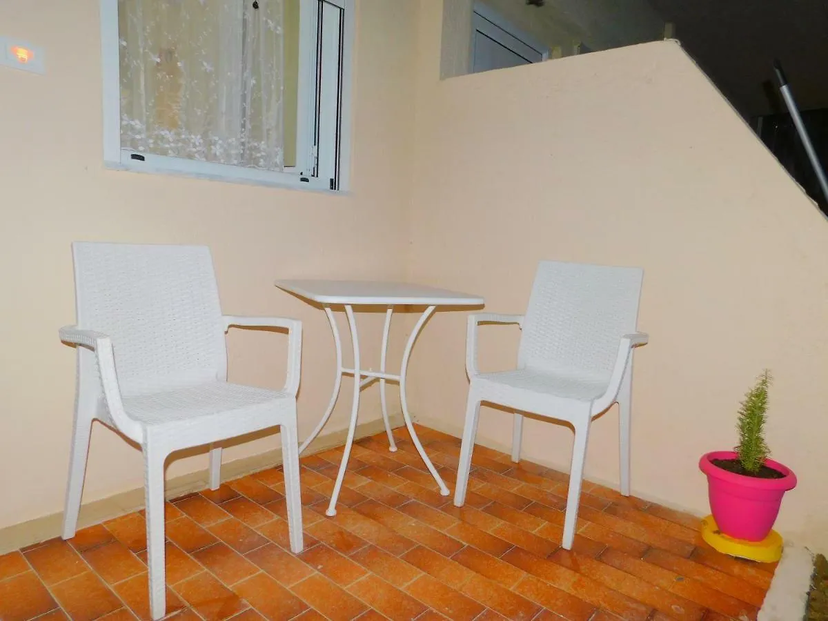 דירה העיירה רתימנו Studio Paralia
